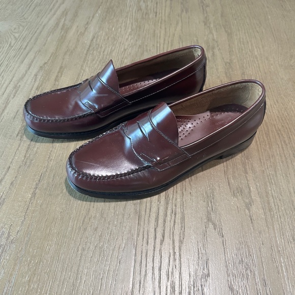 G.H. Bass & Co. Other - GH Bass Weejuns Logan Men’s Size 10.5 D Burgundy Leather Slip On Dress Shoe